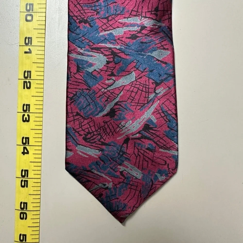 Carriage Cravats Mens Silk Tie Abstract Geometric Burgundy Navy Blue Made in USA